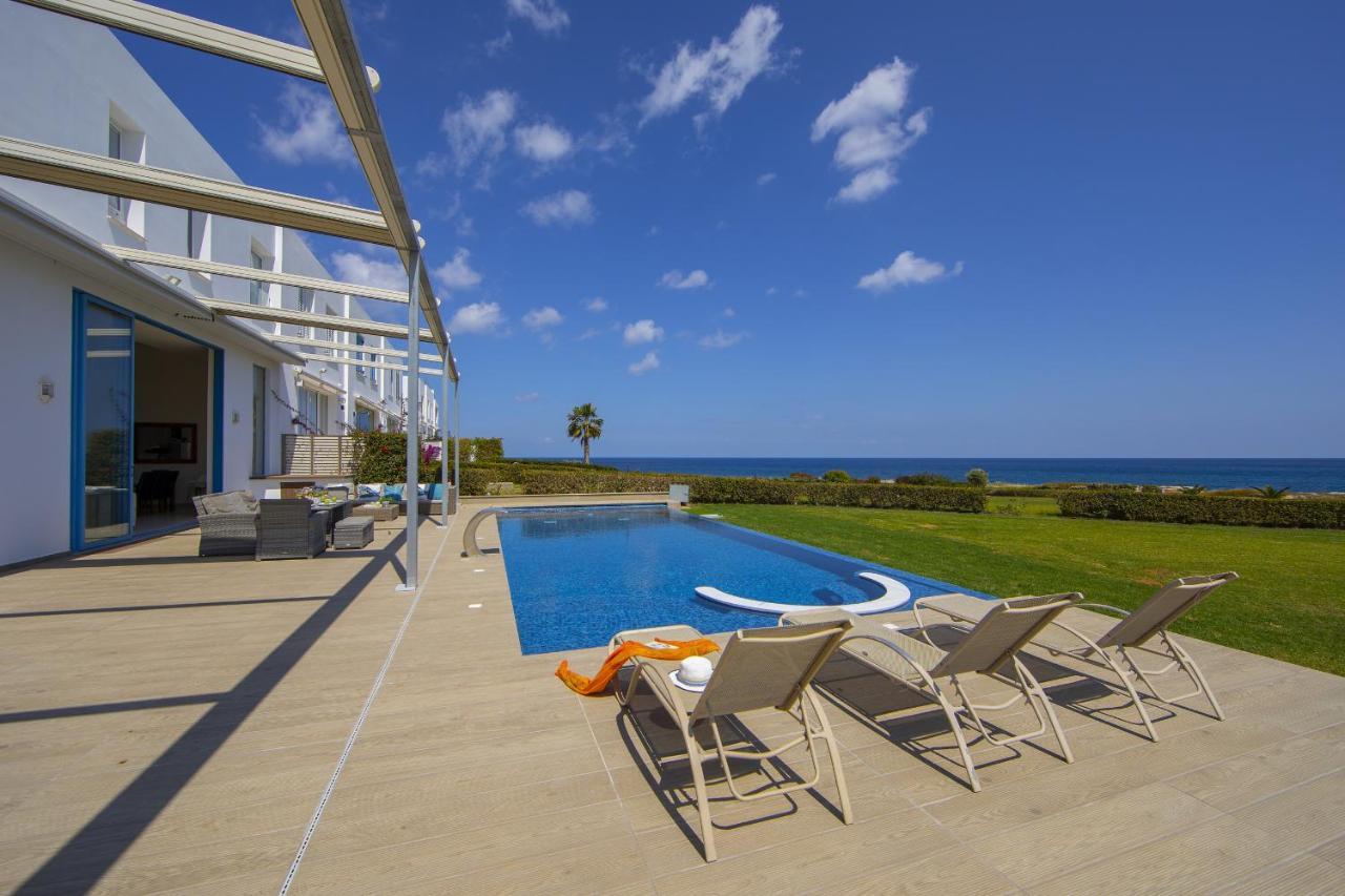 Protaras Seafront Villa Infinte Aretousa المظهر الخارجي الصورة