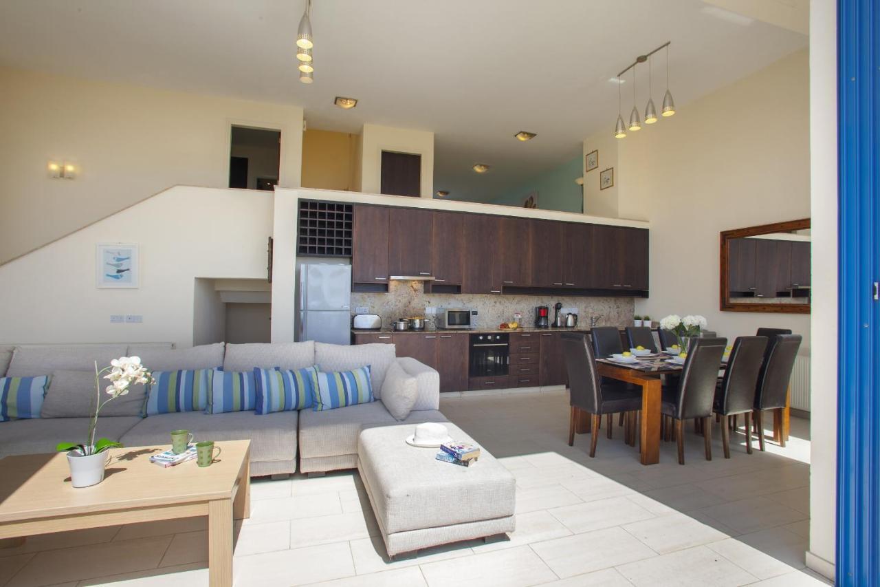 Protaras Seafront Villa Infinte Aretousa المظهر الخارجي الصورة