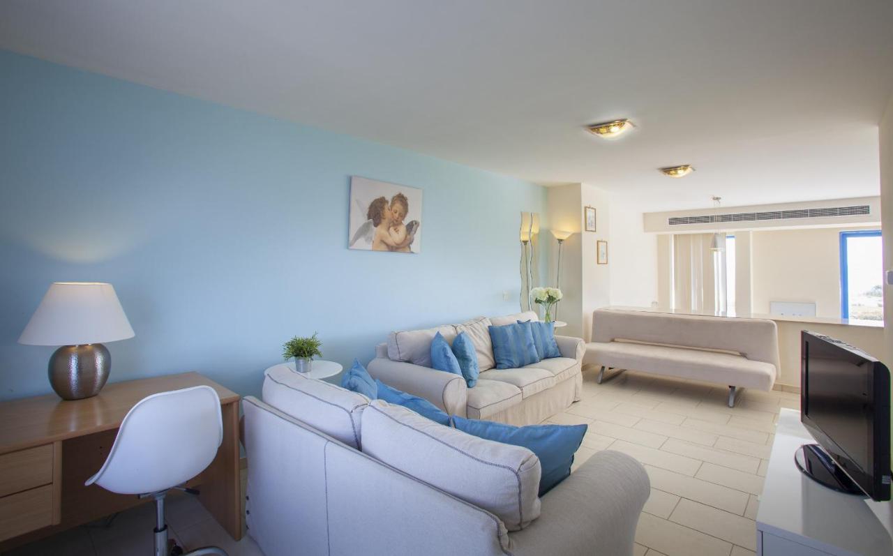 Protaras Seafront Villa Infinte Aretousa المظهر الخارجي الصورة